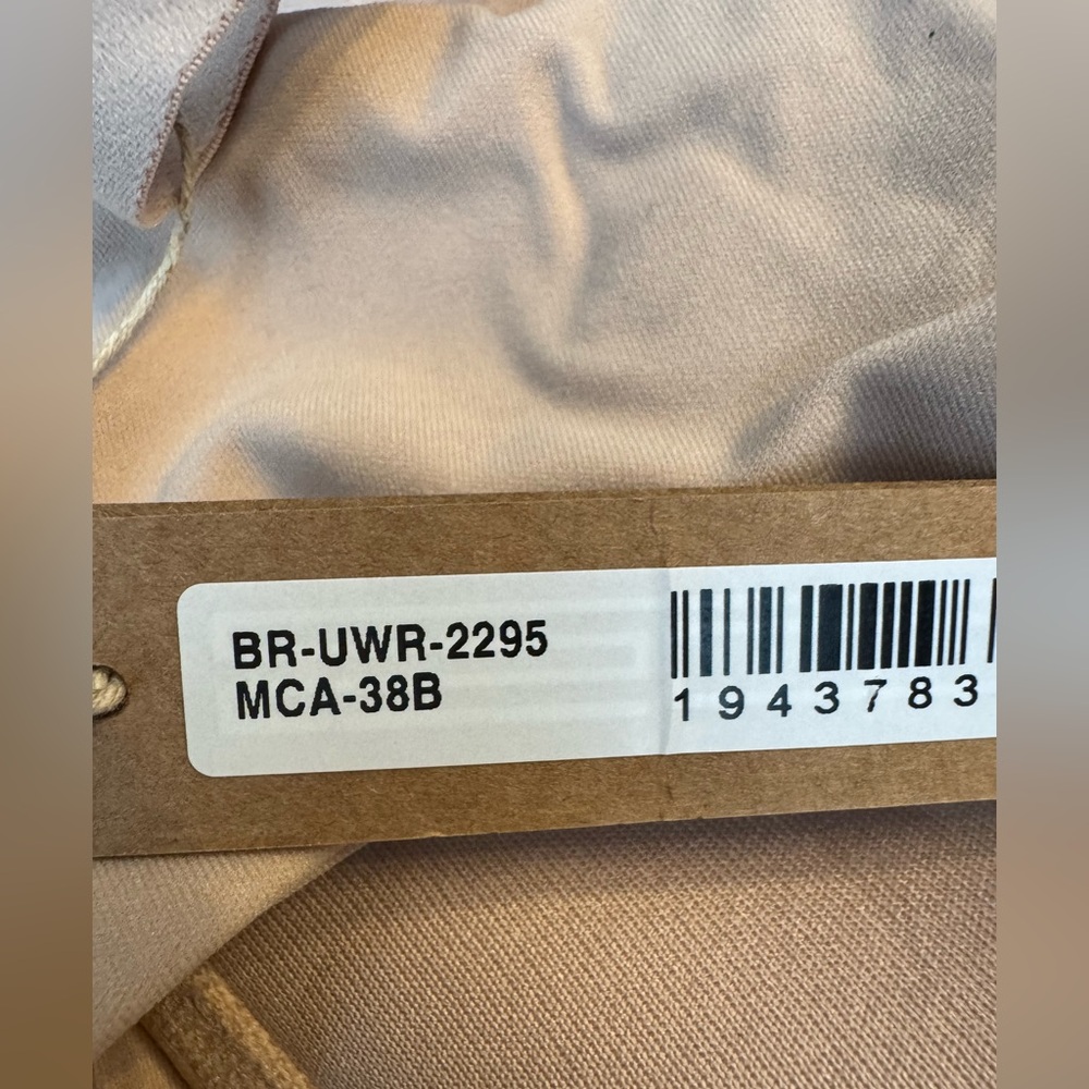 SKIMS FITS EVERYBODY PUSH-UP BRA - Picture 6 of 13